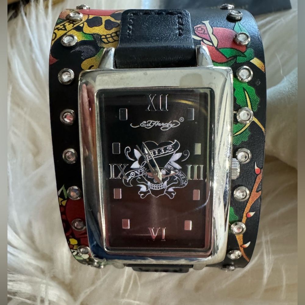 Ed Hardy Watch
 Y2K Skull Love Kills Slowly Watch 
Christian Audigier